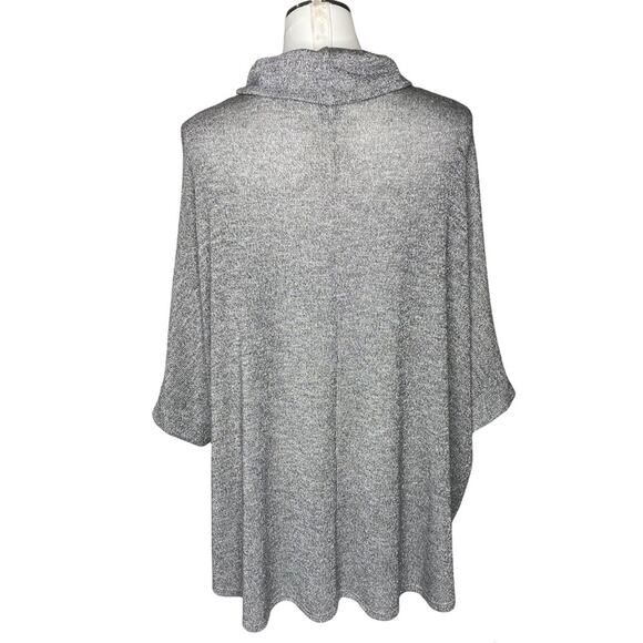 Show Me Your Munu Yuri Poncho - Picture 5 of 8